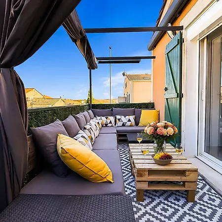 Apartment Piscine, Plage, Terrasse & Sport 5 Pers Clim *